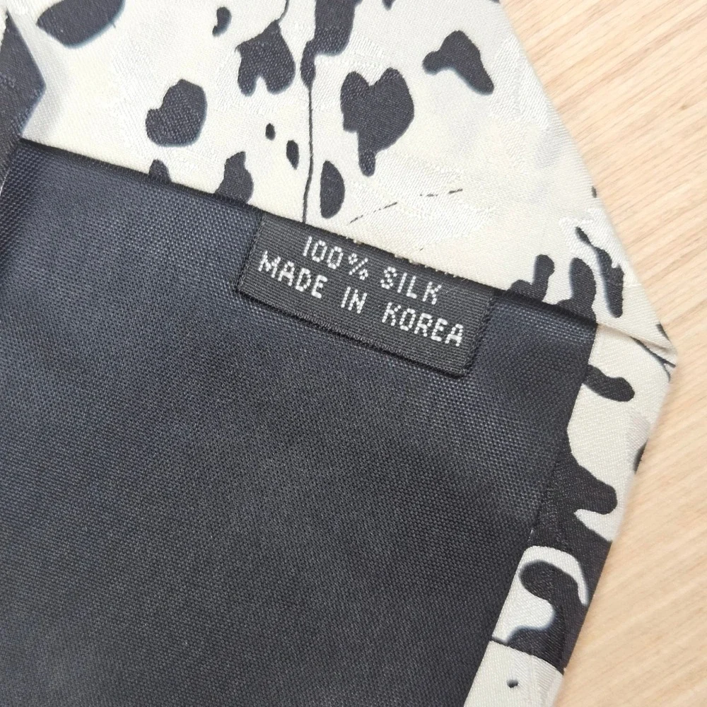 Dalmatian Dog Print Nicole Miller Tie Mens Black 100% Silk Vintage 1993